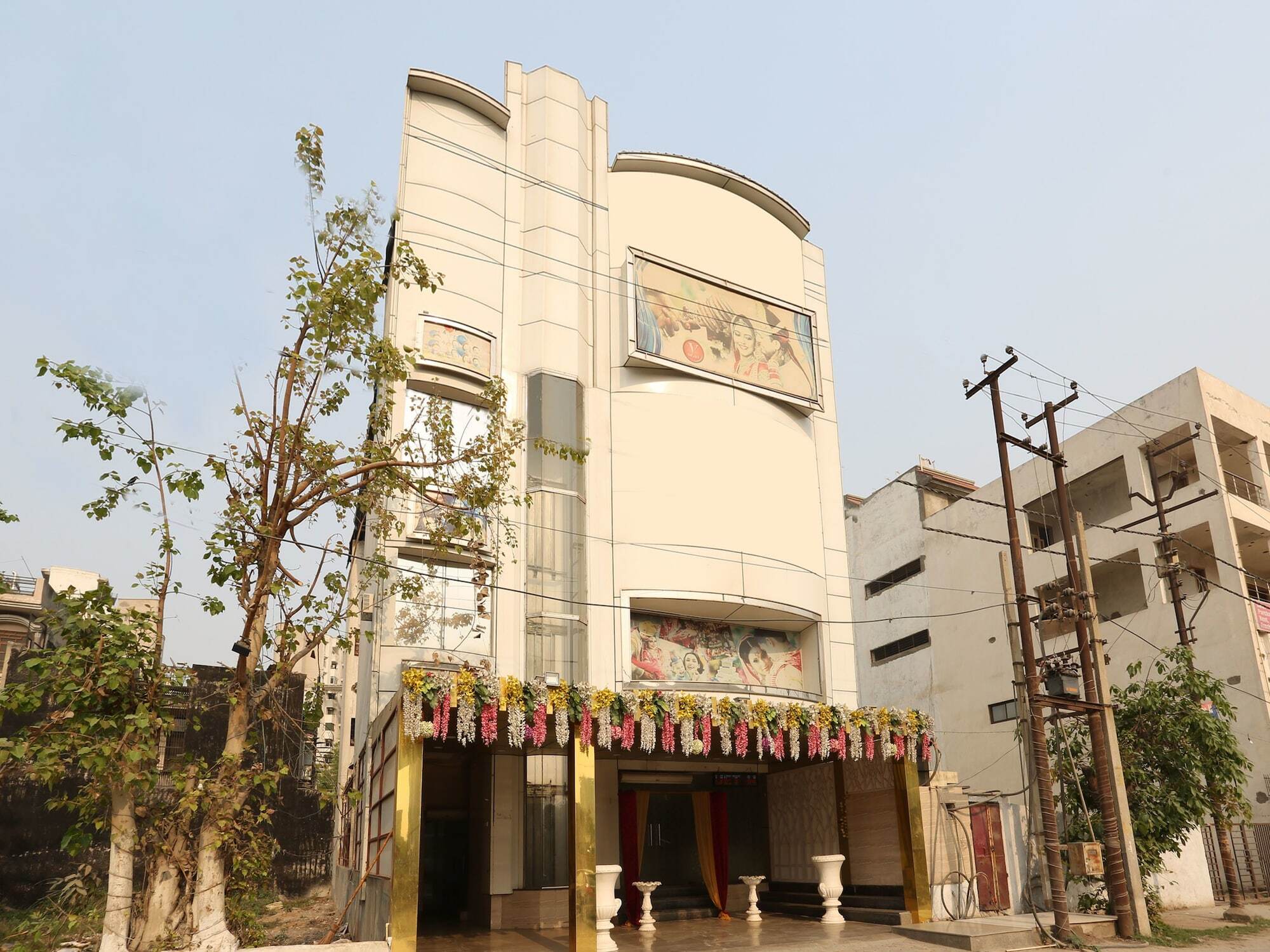 Oyo 12779 5 Seas Hotel And Banquet Ghaziabad Exterior foto